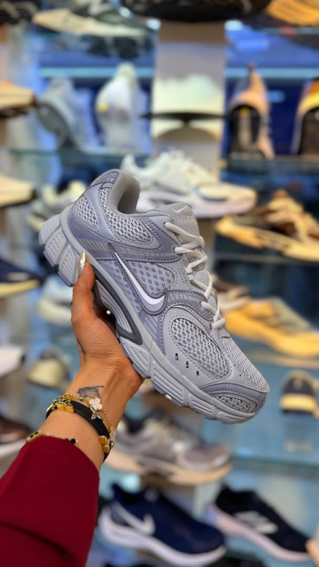 نایکی ویفایو Nike V5 RNR