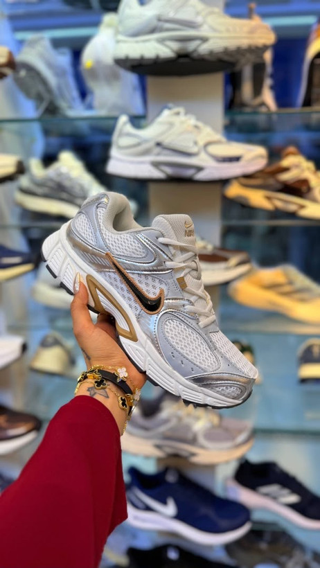 نایکی ویفایو Nike V5 RNR