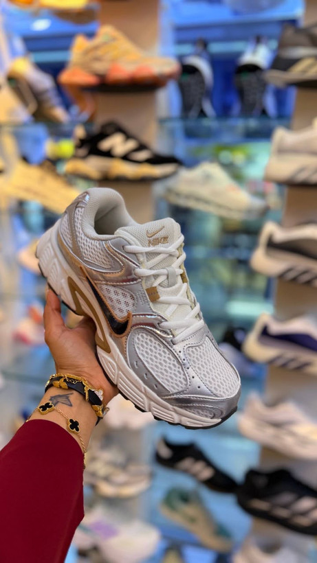 نایکی ویفایو Nike V5 RNR
