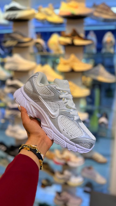نایکی ویفایو Nike V5 RNR