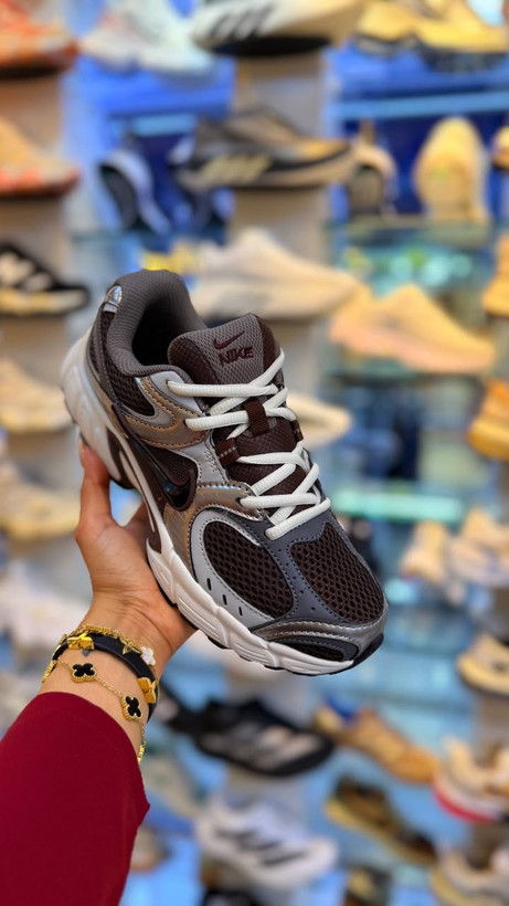 نایکی ویفایو Nike V5 RNR